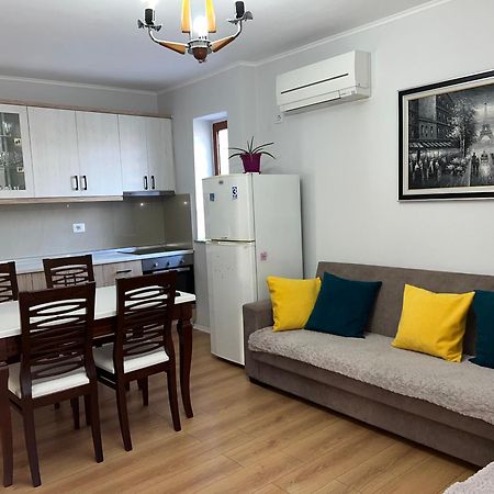 Apartment in Pogradec Buitenkant foto