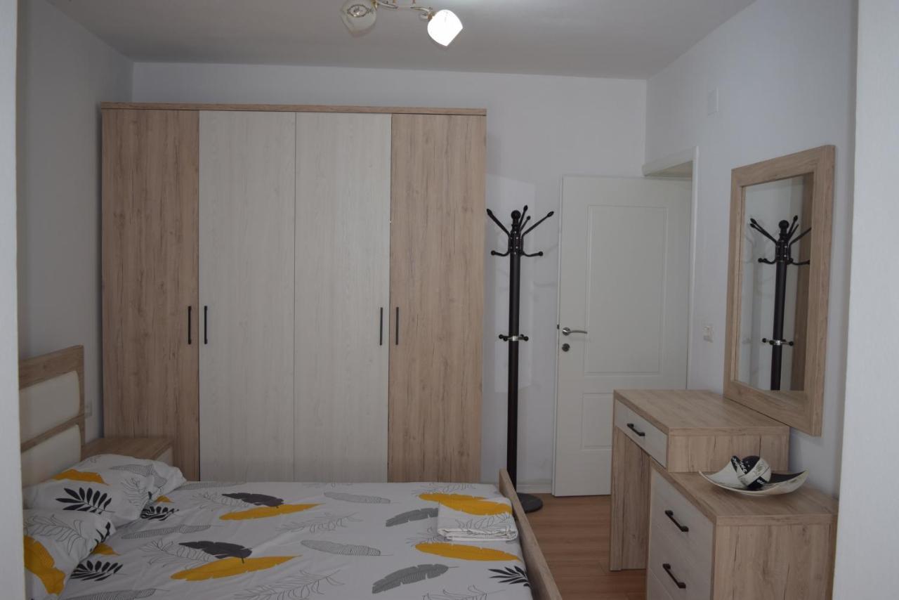 Apartment in Pogradec Buitenkant foto